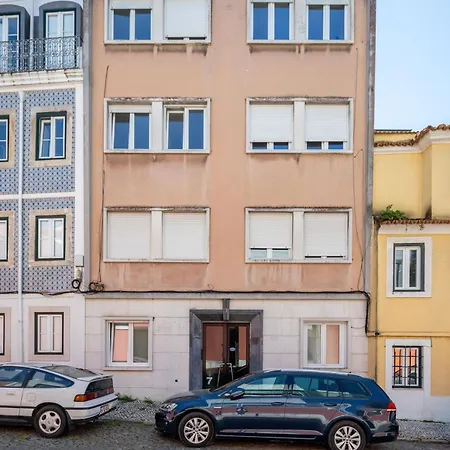 Daire Fancy 2bdr Duplex With Patio By Lovelystay Lisboa