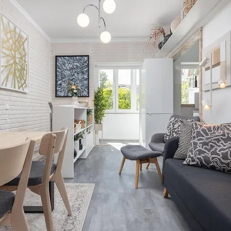 Апартаменты Fancy 2bdr Duplex With Patio By Lovelystay *