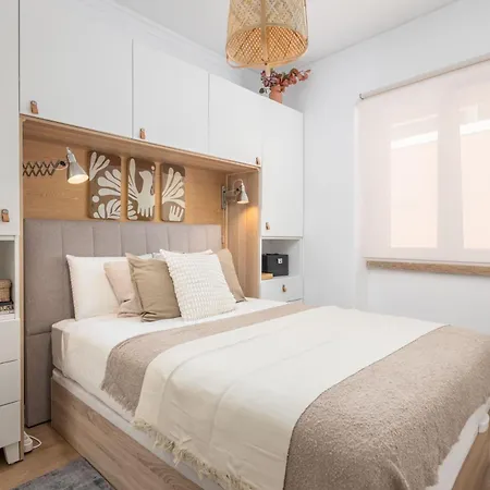 Fancy 2bdr Duplex With Patio Apartment Lisbon