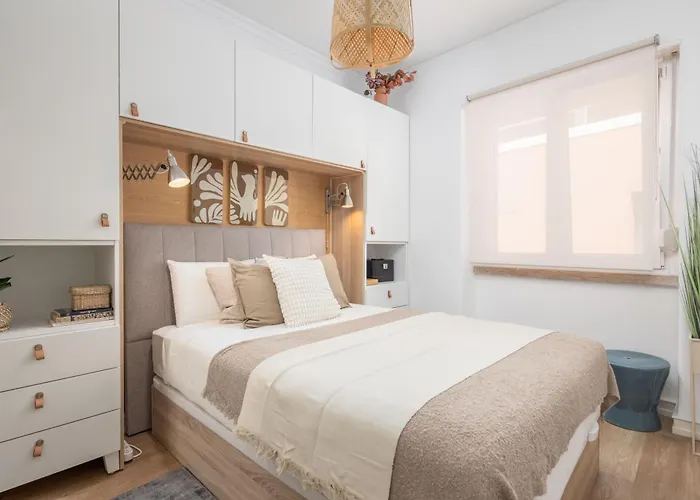 Fancy 2bdr Duplex With Patio By Lovelystay Apartman Lisboa