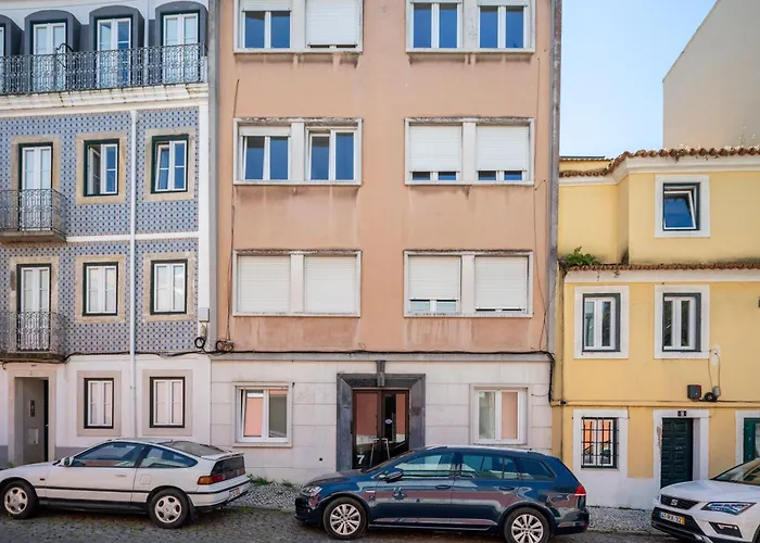 Apartman Fancy 2bdr Duplex With Patio By Lovelystay Lisboa