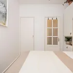 Fancy 2bdr Duplex With Patio By Lovelystay