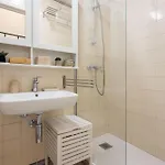 Fancy 2bdr Duplex With Patio By Lovelystay 公寓
