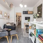 Fancy 2bdr Duplex With Patio By Lovelystay 公寓