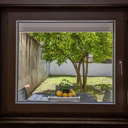 Fancy 2bdr Duplex With Patio By Lovelystay *