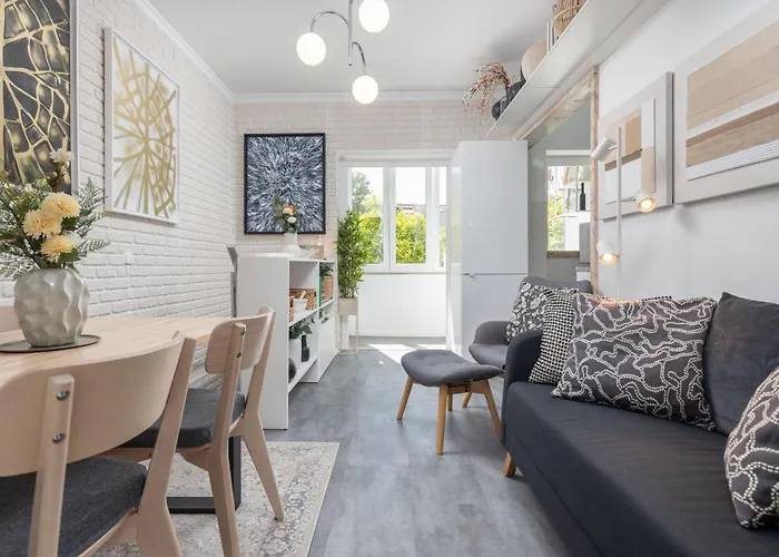 Διαμέρισμα Fancy 2bdr Duplex With Patio By Lovelystay *