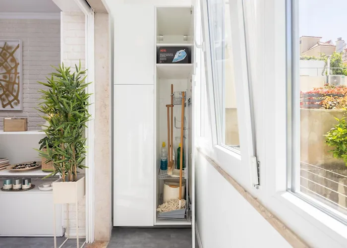 Fancy 2bdr Duplex With Patio By Lovelystay Διαμέρισμα