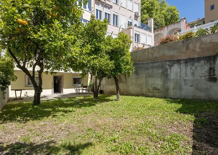 Fancy 2bdr Duplex With Patio By Lovelystay *